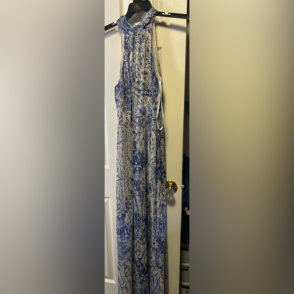 Elegant Blue and White halter dress - Picture 3 of 6